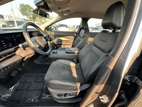 Certified 2023 Nissan Ariya AWD image 23
