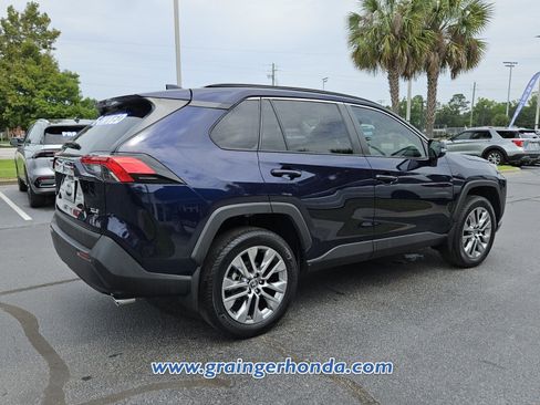 Used 2024 Toyota RAV4 XLE Premium FWD image 5