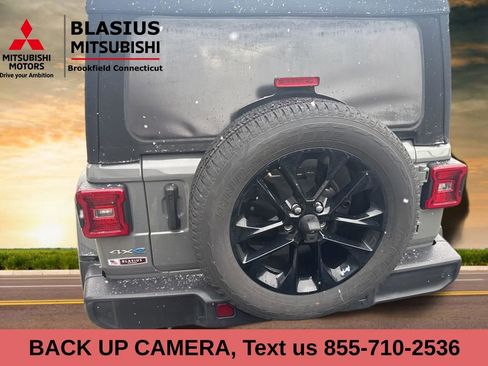 Used 2021 Jeep Wrangler Unlimited Sahara w/ Cold Weather Group image 8