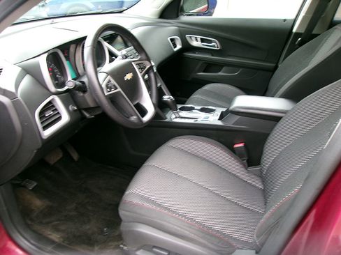 Used 2017 Chevrolet Equinox LT w/ Convenience Package image 13