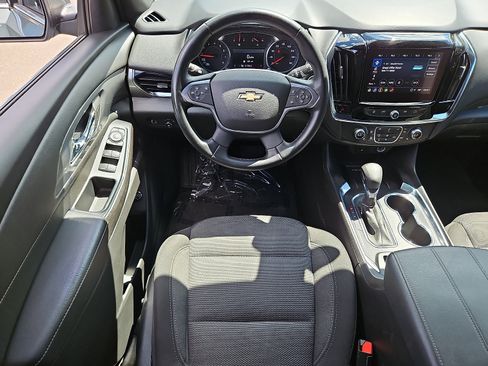 Used 2023 Chevrolet Traverse LT AWD/4WD image 11
