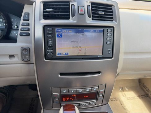 Used 2005 Cadillac XLR RWD image 39