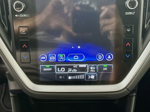 Used 2024 Subaru Crosstrek 2.0i Premium image 22