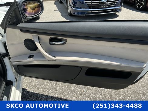 Used 2011 BMW 335is Convertible w/ Premium Pkg RWD image 11