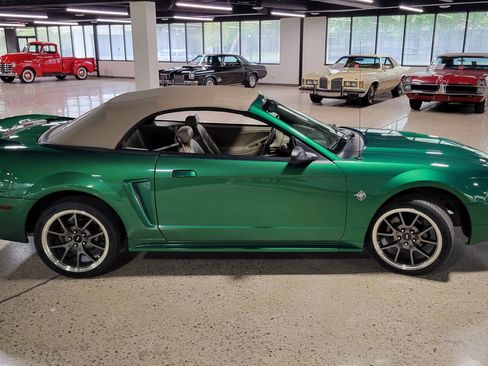 Used 1999 Ford Mustang GT RWD image 37
