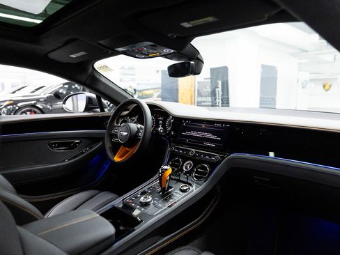 Used 2025 Bentley Continental GT Mulliner image 32