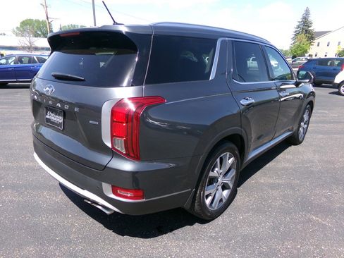 Used 2020 Hyundai Palisade SEL w/ Premium Package AWD/4WD image 3