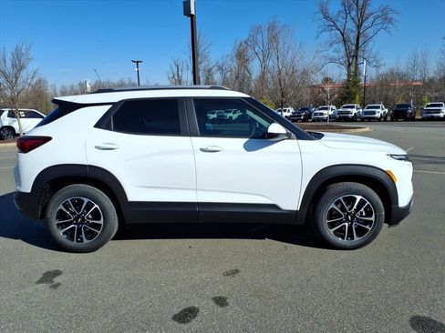 New 2026 Chevrolet TrailBlazer LT w/ Driver Confidence Package image 24