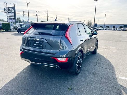 Certified 2024 Kia Niro Wind w/ Wind Preserve Package image 7