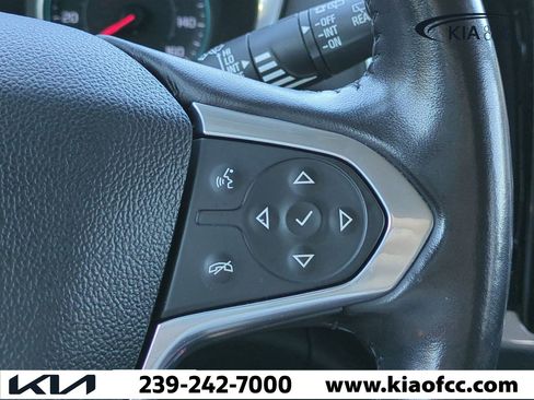 Used 2021 Chevrolet Traverse LT image 27