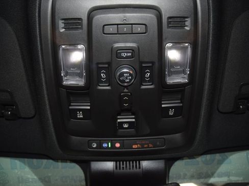 Used 2024 GMC Sierra 1500 Denali w/ Denali Reserve Package AWD/4WD image 53