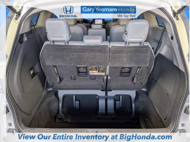 Used 2021 Toyota Sienna XLE FWD image 19