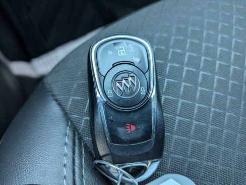 Used 2020 Buick Encore Preferred FWD image 29
