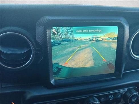 Used 2022 Jeep Gladiator Overland w/ Popular Equipment Package image 20