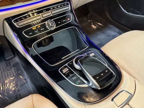Used 2018 Mercedes-Benz E 300 4MATIC image 16