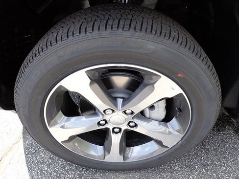 New 2025 Jeep Grand Cherokee Limited image 11