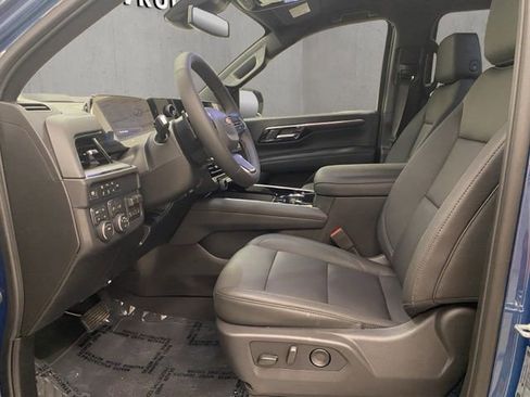 New 2026 Chevrolet Suburban LT w/ Comfort Package AWD/4WD image 7