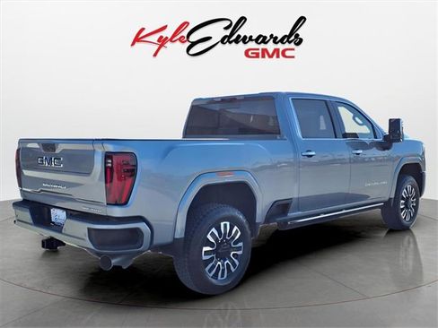 New 2026 GMC Sierra 2500 Denali Ultimate image 5