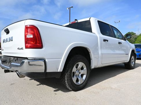 Used 2025 RAM 1500 Big Horn AWD/4WD image 3