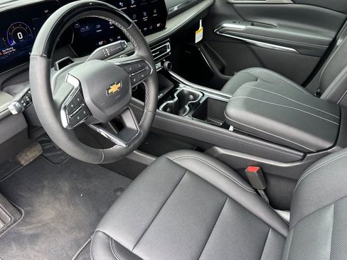 New 2025 Chevrolet Traverse LT w/ Enhanced Driving Package image 10