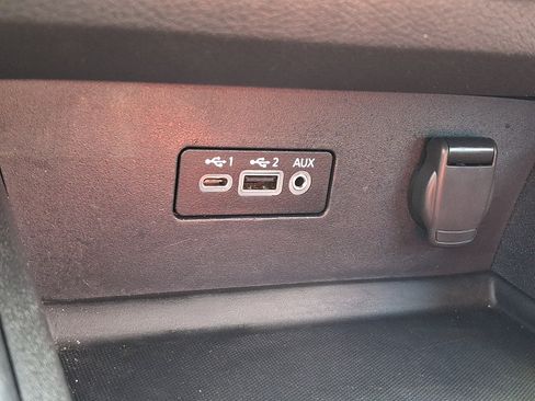 Used 2025 Nissan Altima 2.5 SV FWD image 24