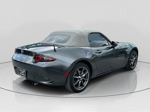 Used 2020 MAZDA MX-5 Miata Grand Touring RWD image 7