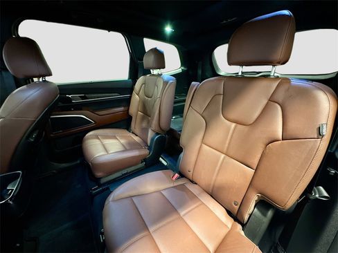 Used 2023 Kia Telluride SX image 20
