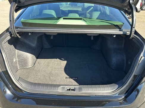 Used 2024 Nissan Altima 2.5 SV w/ SV Premium Package image 24