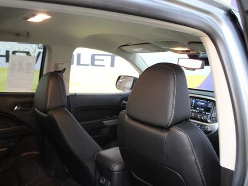 Used 2022 Chevrolet Colorado LT w/ Redline Special Edition AWD/4WD image 10