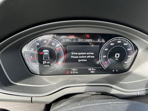 Used 2023 Audi Q5 2.0T Premium Plus w/ Premium Plus Package AWD/4WD image 11
