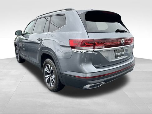 Used 2024 Volkswagen Atlas SE image 5