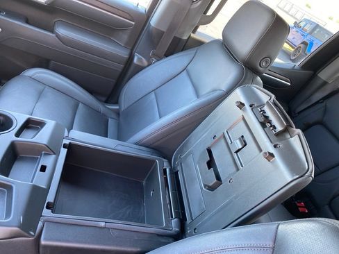 Used 2025 GMC Sierra 1500 SLT AWD/4WD image 24