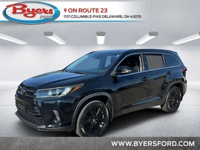 Used 2019 Toyota Highlander SE