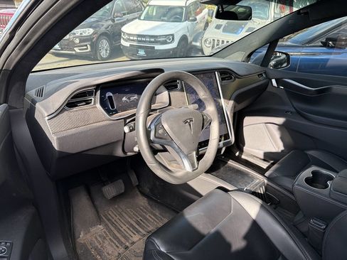 Used 2017 Tesla Model X 100D AWD/4WD image 5