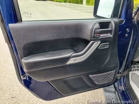Used 2012 Jeep Wrangler Unlimited Sport AWD/4WD image 20