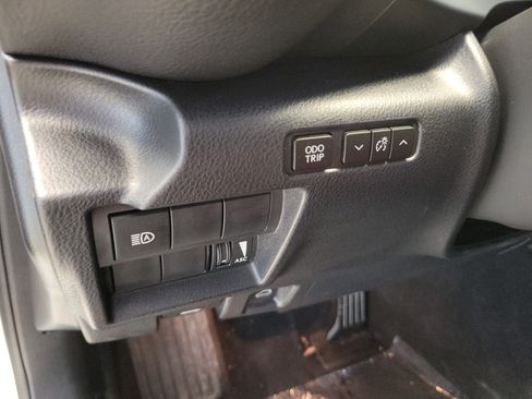 Used 2025 Lexus IS 350 F Sport RWD image 26