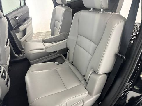 Used 2019 Honda Pilot Touring image 25