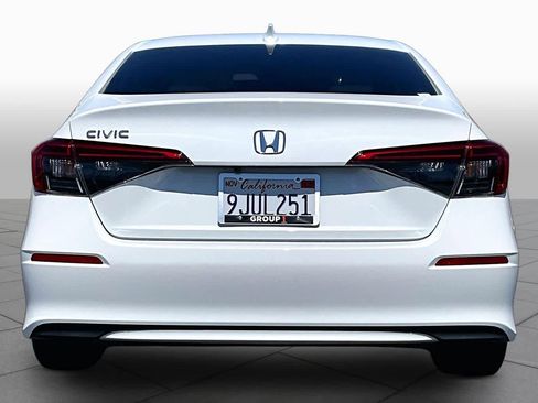 Used 2024 Honda Civic EX image 4