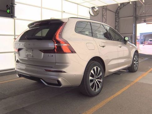 Used 2025 Volvo XC60 B5 Plus AWD/4WD image 3