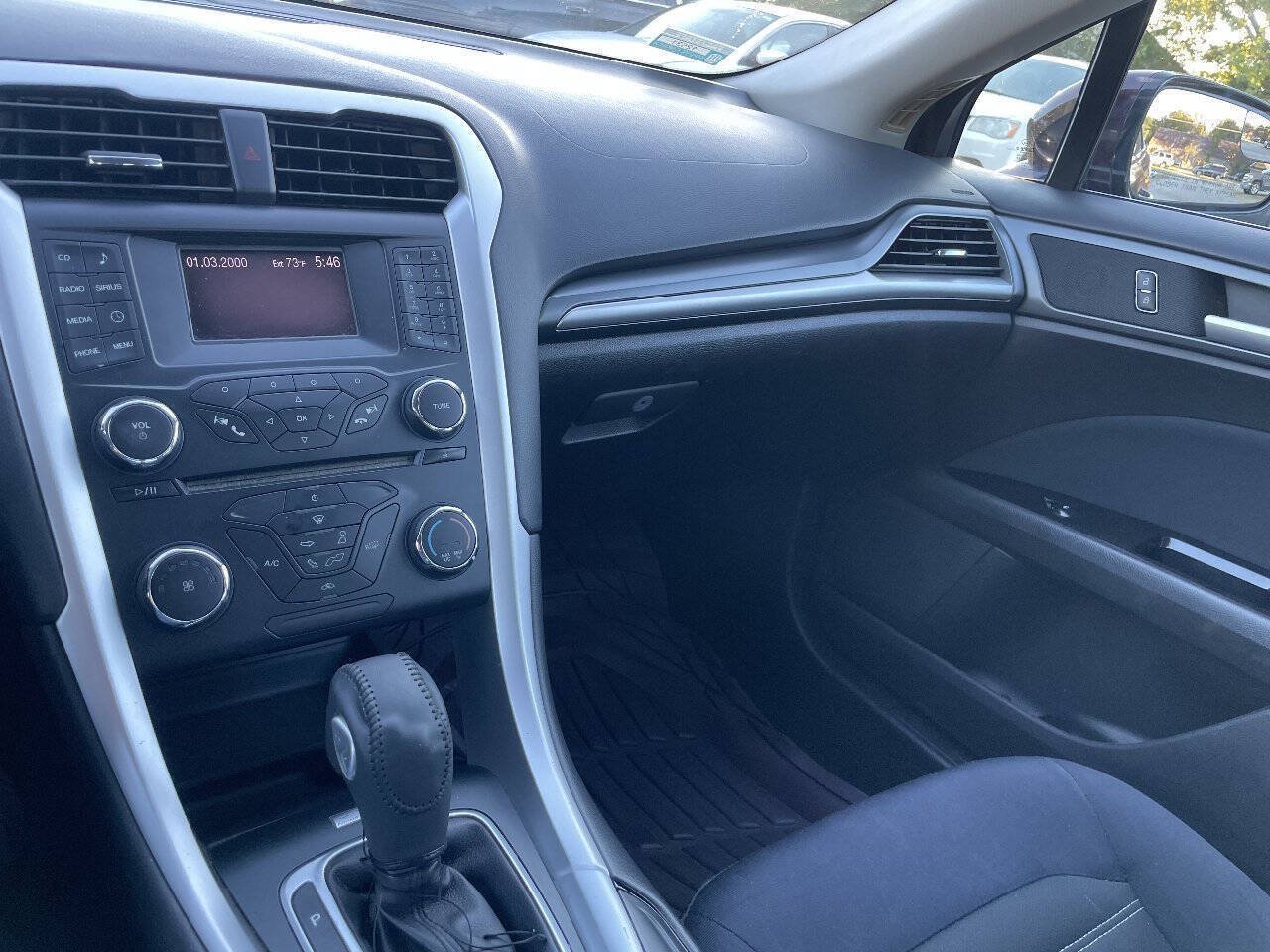 Used 2013 Ford Fusion SE FWD image 5