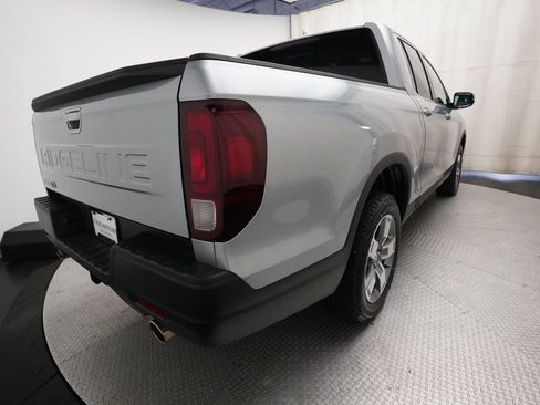 Used 2025 Honda Ridgeline RTL image 13