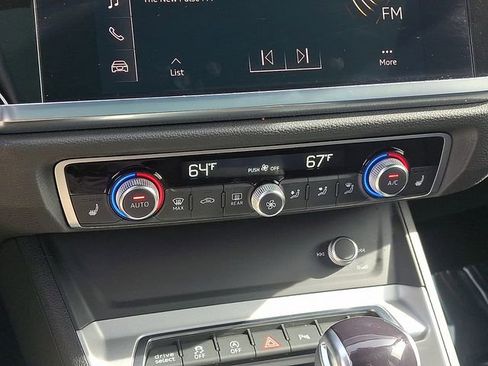 Used 2022 Audi Q3 2.0T Premium Plus image 19