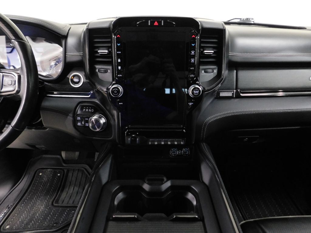 Used 2022 RAM 1500 Limited w/ Body-Colour Bumper Group AWD/4WD image 33