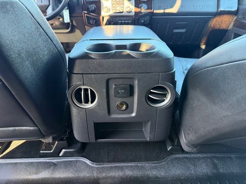Used 2014 Ford F250 Platinum image 24