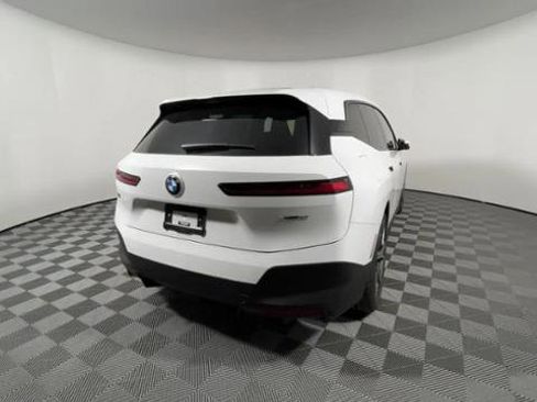 New 2022 BMW iX xDrive50 w/ Convenience Package image 12