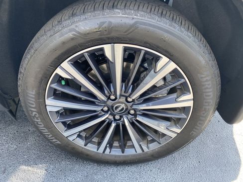 Used 2026 Nissan Pathfinder Platinum AWD/4WD image 28