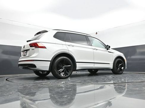 Used 2023 Volkswagen Tiguan SE R-Line AWD/4WD image 65