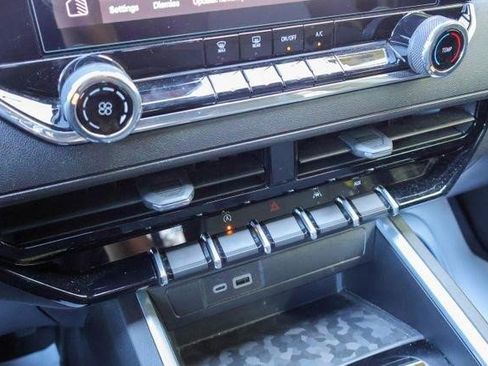 Certified 2025 Chevrolet Colorado W/T w/ WT Custom Package image 17