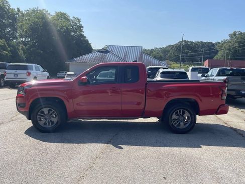 Used 2025 Nissan Frontier SV RWD image 7
