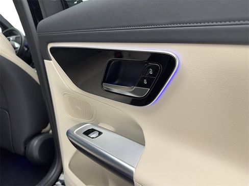 Used 2024 Mercedes-Benz GLC 300 image 53